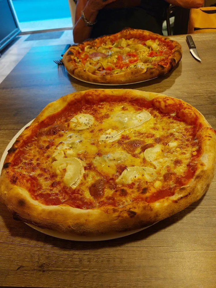 Pizza Quattro Fromagi